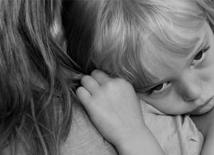 Dad beats mom: how to help a child Warm me with a kind word